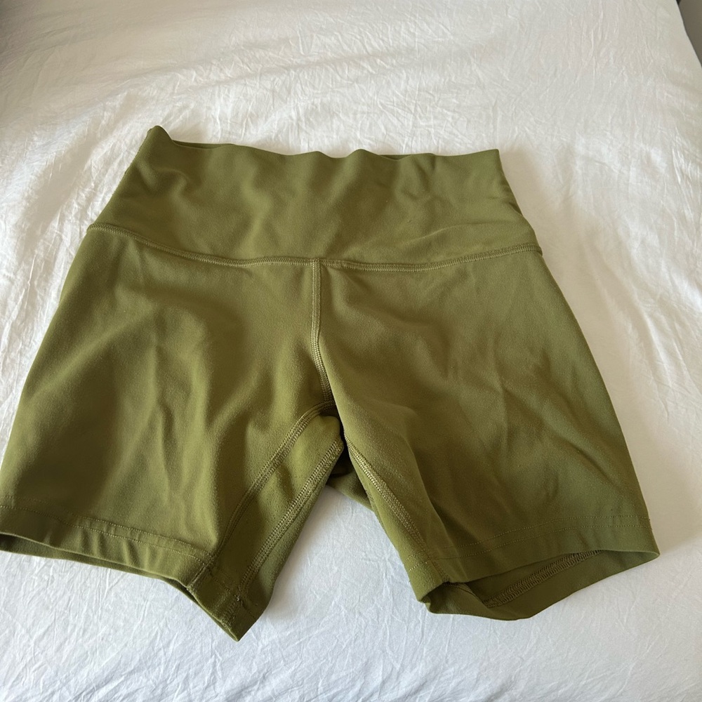 Lululemon biker shorts